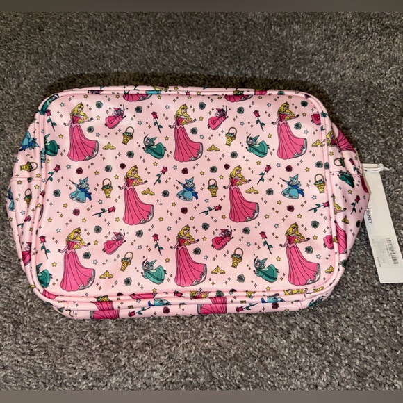 Stoney Clover Lane Disney Sleeping Beauty Awaken By A Kiss Large Pouch Aurora - Picture 3 of 5